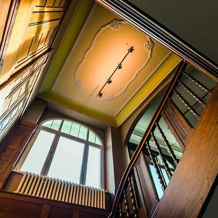 Goethe Palais Anna Amalia L 1-8p L Lift L Parkplatz