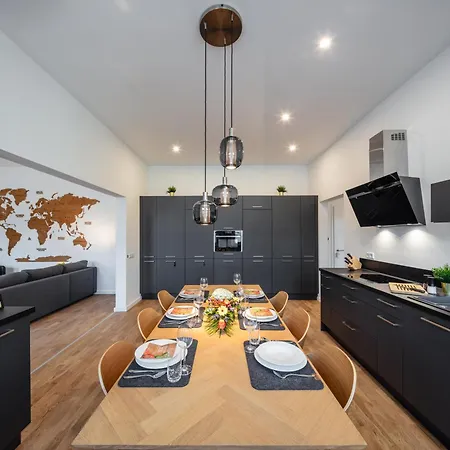 Apartment Goethe Palais Anna Amalia L 1-8p L Lift L Parkplatz Aue (Saxony)